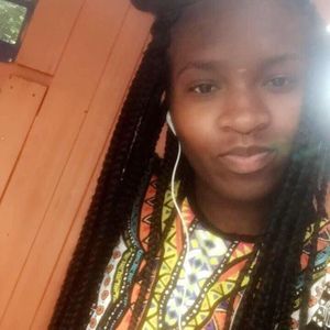 Meet your Posher, Monay